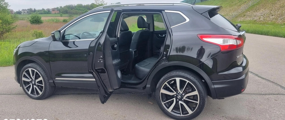 Nissan Qashqai cena 57800 przebieg: 76000, rok produkcji 2014 z Puszczykowo małe 742